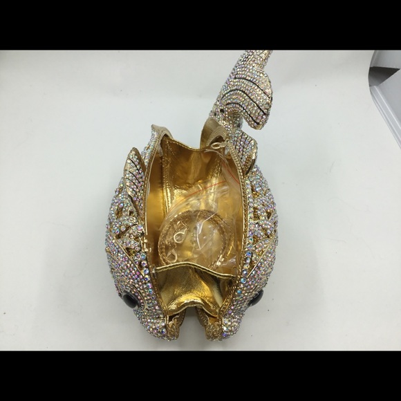Swarovski Crystals Gold/Blk Fish Minaudiere Bag! - Picture 5 of 7